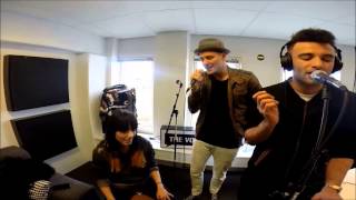 L.I.G.A. spiller &#39;Julia&#39; LIVE i Showet på The Voice