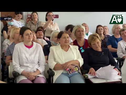 В детской больнице Артёма торжественно отметили День медицинской сестры