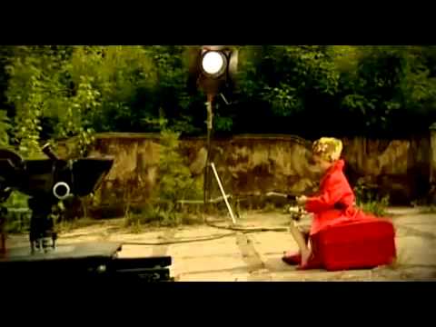 Cleopatra Stratan - Numar Pan'La Unu (Official Video)