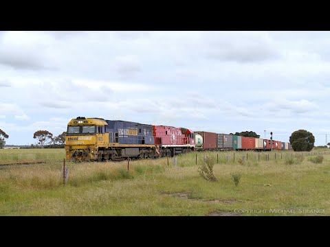 5MA5 Pacific National Container Freight Train (11/11/2021) - PoathTV Australian Railways