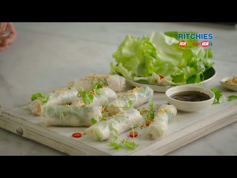 Vietnamese style chicken rice paper spring roll