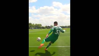 Rare Moments Ederson