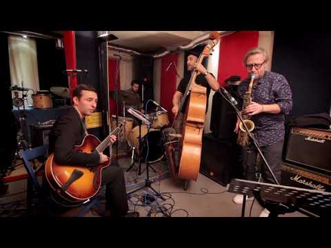 This Guy's in Love with You - Konstantinos Stouraitis Trio feat. Dimitris Tsakas