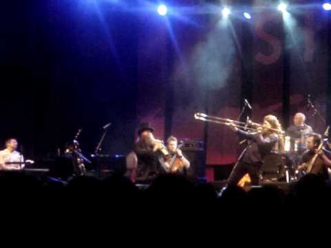 Alamaailman Vasarat no Festival de Músicas do Mundo de Sines 2009