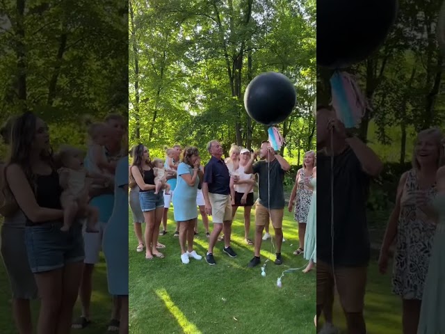 Vídeo relacionado con Pregnant Girl Summer Pregnancy Reveal Mom Beach Duck Camiseta