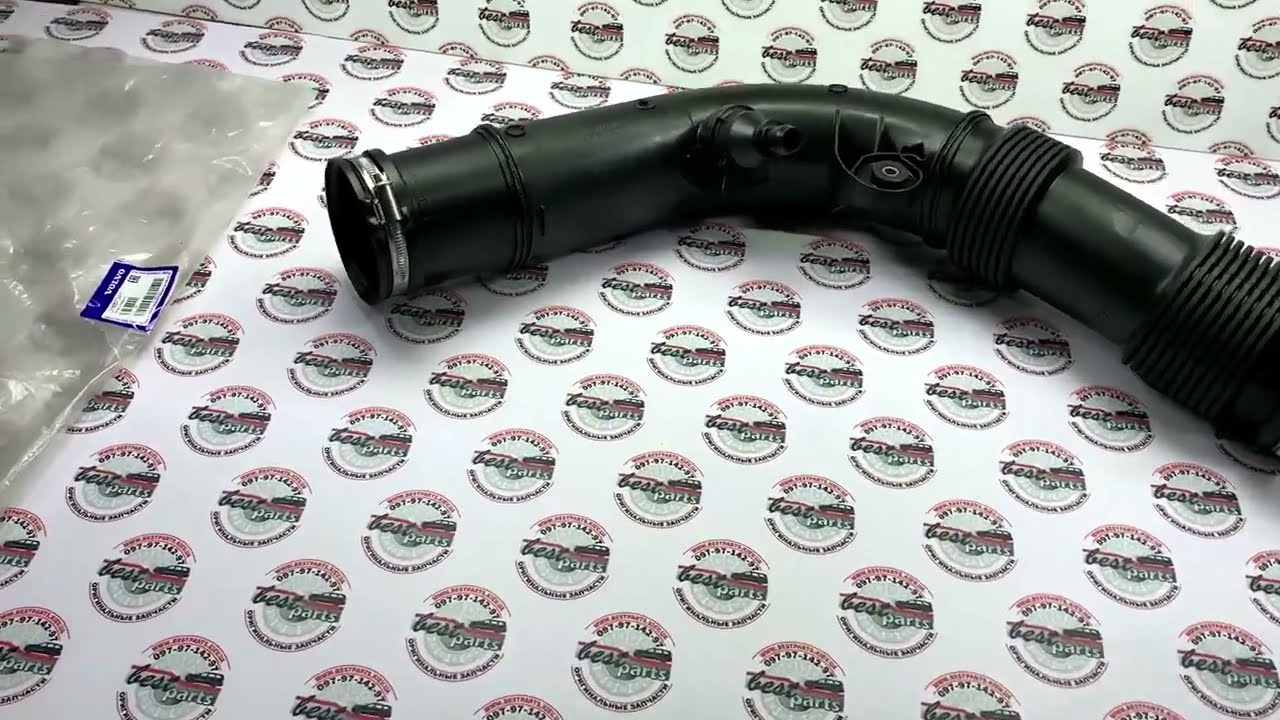 Putar video 31657341 Патрубок (трубка) к корпусу воздушного фильтра Volvo XC90 (16-) / XC60 (18-) / V90 CC (17-) sekarang 31657341 Патрубок (трубка) к корпусу воздушного фильтра Volvo XC90 (16-) / XC60 (18-) / V90 CC (17-)