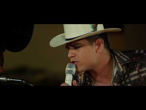 Jovanny Cadena -  Necesito Decirte (live)