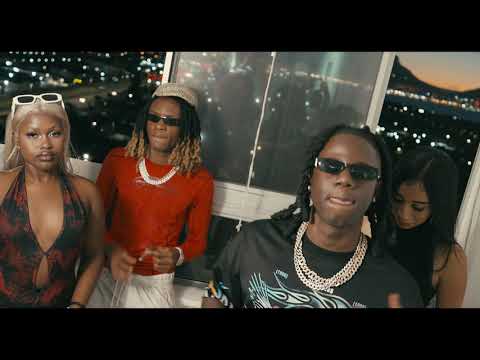 Kellylivinglarge - Wild Life