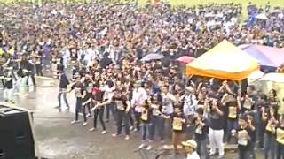 Download lagu moves like jagger- DLSP flash mob mp3