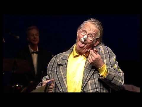 2003 - Freek de Jonge - Laat de revue passeren - Clown Grock