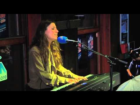 MNM 90's & 00's Café: Eva Jacobs - If i ain't got you