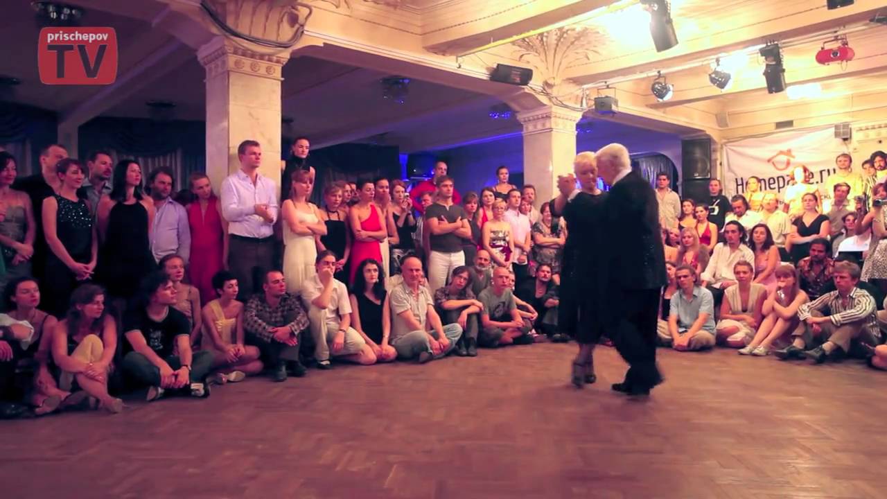 Aurelio Garcia y Elba Natalia Sottil, Mariano Mores - Ginamaría Hidalgo, "Oro y gris"