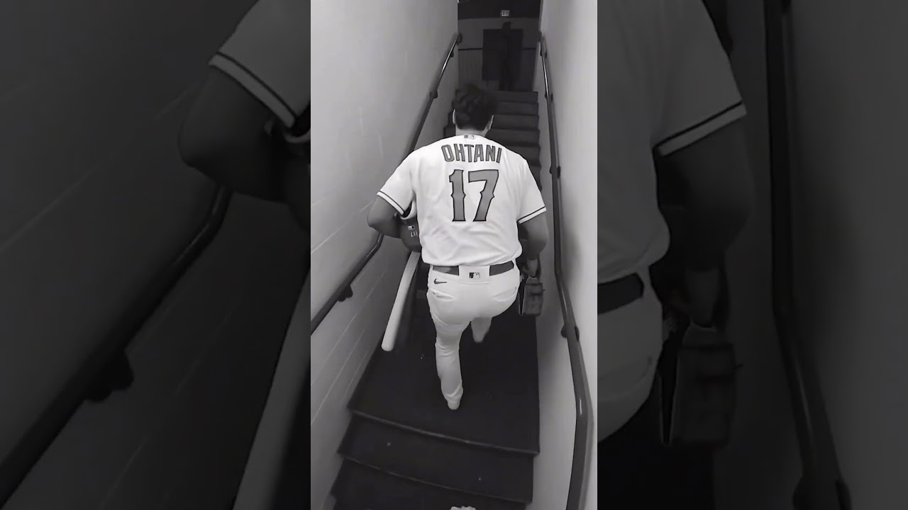 見つめている　#오타니 #shorts