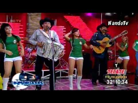 Paco Barron y sus Norteños Clan - Popurri de Mickey