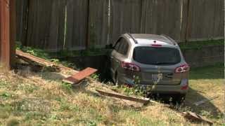 preview picture of video 'Two Car Accident One Through Fence Into Yard 94th Ave Puyallup WA'