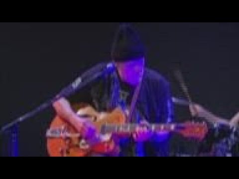 Canadian rock star gets guitar back after long search