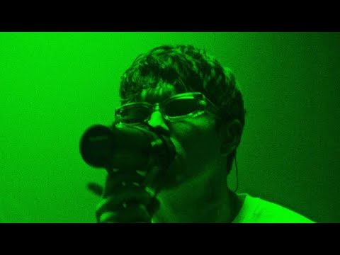Video thumbnail for Caroline (Live)