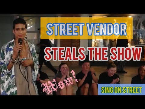 💖Suddenly, Street vendor joined and stunned everyone!💯Walk up Singer in Public🍀Rihanna - Stay