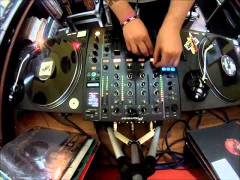 SOLOVINILE Mix Jockey CESARE RMX SCAFFIDI