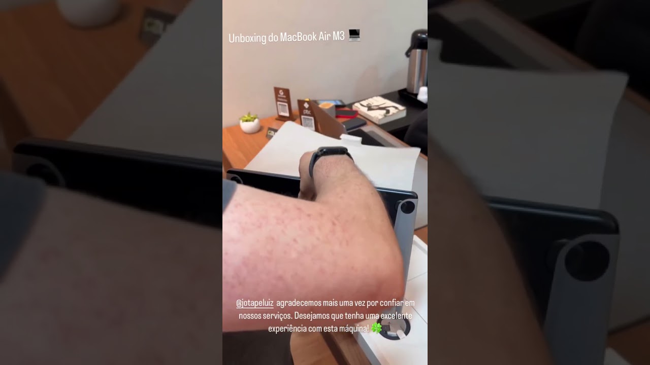 Unboxing Macbook Air M3