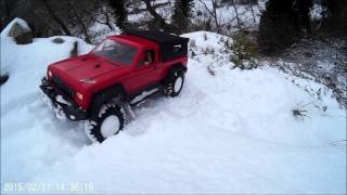 preview picture of video 'Rc Jeep Comanche Carries Woods For A Hard Winter Night'
