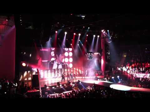 동방신기 (TVXQ) - Keep Your Head Down Live Performance in New York! - 2011