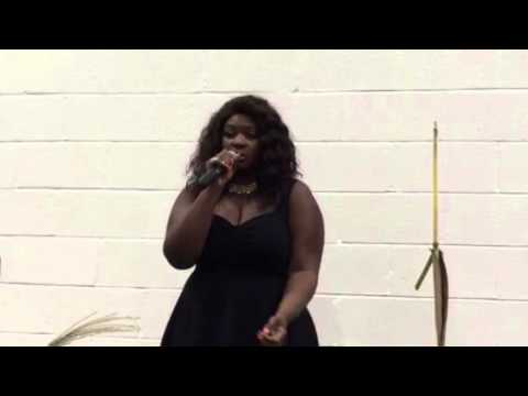 Candice Glover honors the dogs...