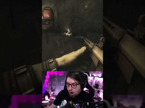 I FOUND A RED KEYCARD IN MARKED ROOM 😱 Escape from Tarkov Insane Hype Gaming Clips | TweaK #Shorts