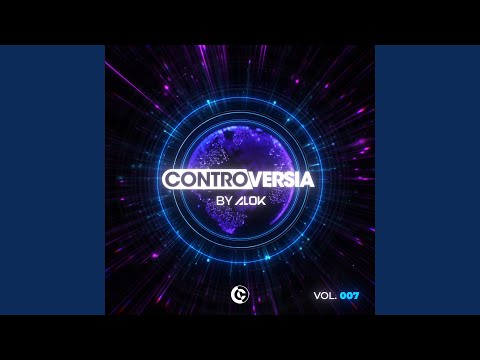 Hiding In The Darkness (Extended Mix)