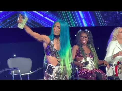 Sasha Banks, Lita, Trish Stratus, Naomi & Charlotte Flair Complete Entrances @ Wrestlemania Panels