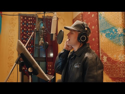 Hudson Westbrook - The House That Built Me (Studio Visualizer)