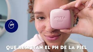 Nivea Disfruta de una piel limpia y suave con Naturally Clean anuncio