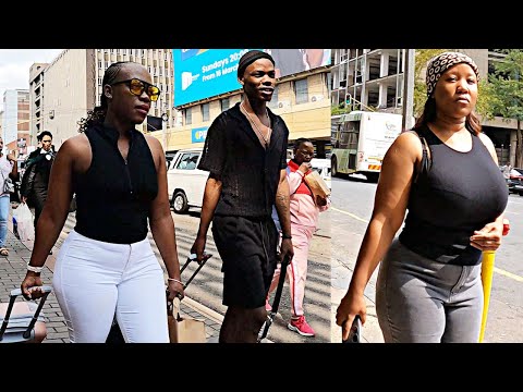 South Africa: Walking this CITY in this weather was mind blowing !! 🇿🇦