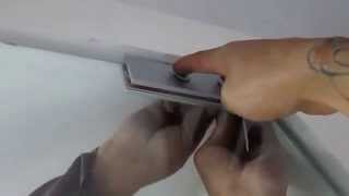 Cómo instalar una puerta de vidrio templado | Tomodachi Glass