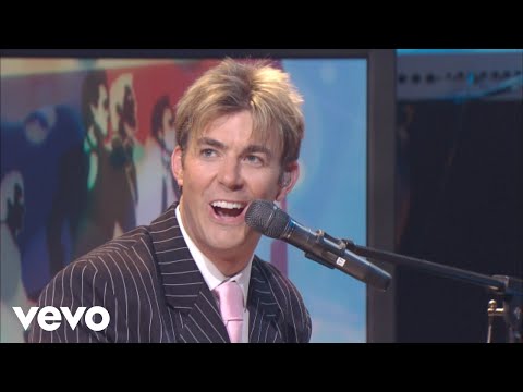 Bill & Gloria Gaither - Dem Bones [Live] ft. Ernie Haase & Signature Sound