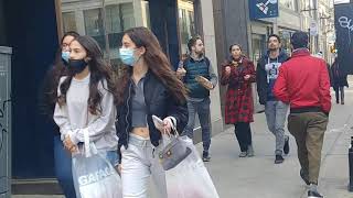 Download Lagu Sunday walk Downtown Montreal City, October 24,2021, Quebec, Canada Thumbnail