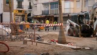 preview picture of video 'Trabajos remodelación plaza Kelibia de Almuñécar'