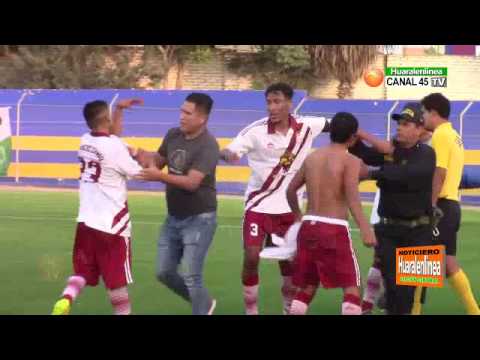 Patean arbitro en partido semifinal de Copa Perú Provincial en Huaral