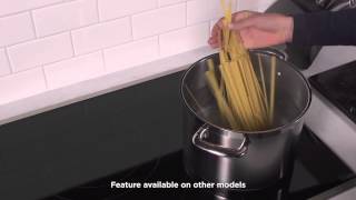 GE 30" Built-In Knob Control Electric Cooktop White JP3030TWWW Picture