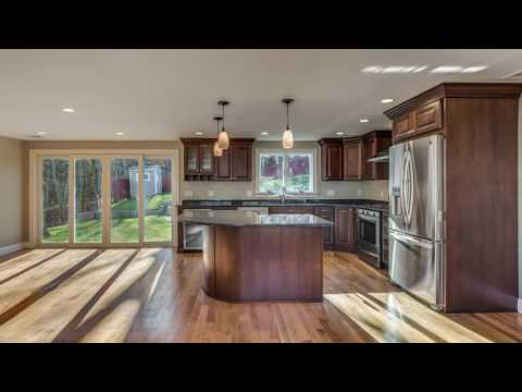 17 Vista St, Melrose MA - Kevin Sexton - Tel 781-640-1484