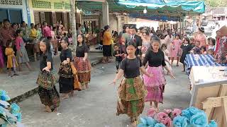 Download lagu tarian nias prosesi pernikahan (Hilizalootano) mp3 Download lagu tarian nias prosesi pernikahan (Hilizalootano) mp3