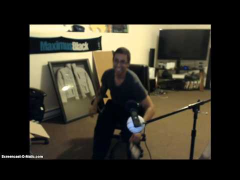 MaximusBlack owns a hater from chat