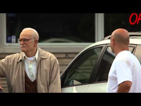 Jackass Presents: Bad Grandpa .5 (Featurette)