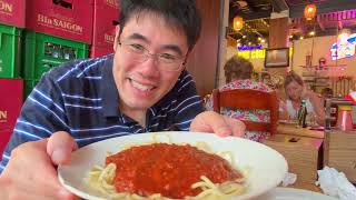 Searching for Comfort Food in Nha Trang, Vietnam 🍝