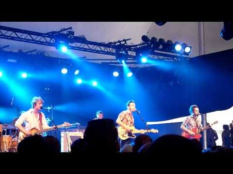 Broken Glass Heroes - Let's Not Fall Apart @ Pukkelpop 2010