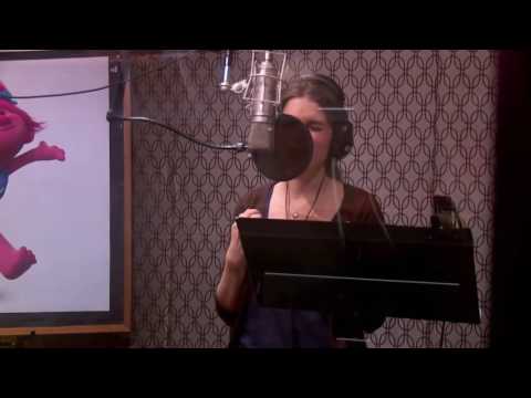 Anna Kendrick Singing Can't Stop the Feeling