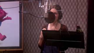 Anna Kendrick Singing Can&#39;t Stop the Feeling