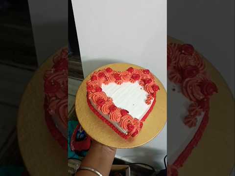 Subhra's bake..#cakelover #cake #mangoflavour #flavour #design #decoration #highlights