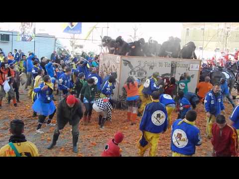 I Falchi di Re Arduino - Carnevale Ivrea 2014