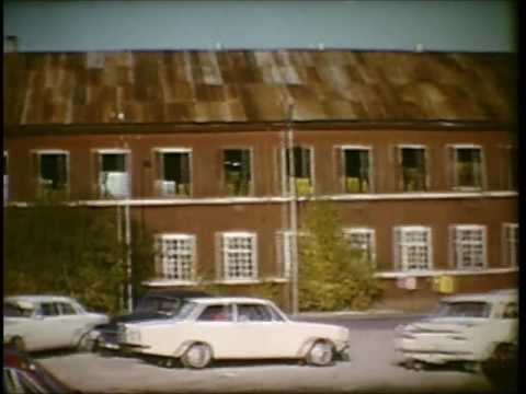 Fällningen av skorstenen 1973 vid Bobinfabriken i Gnosjö